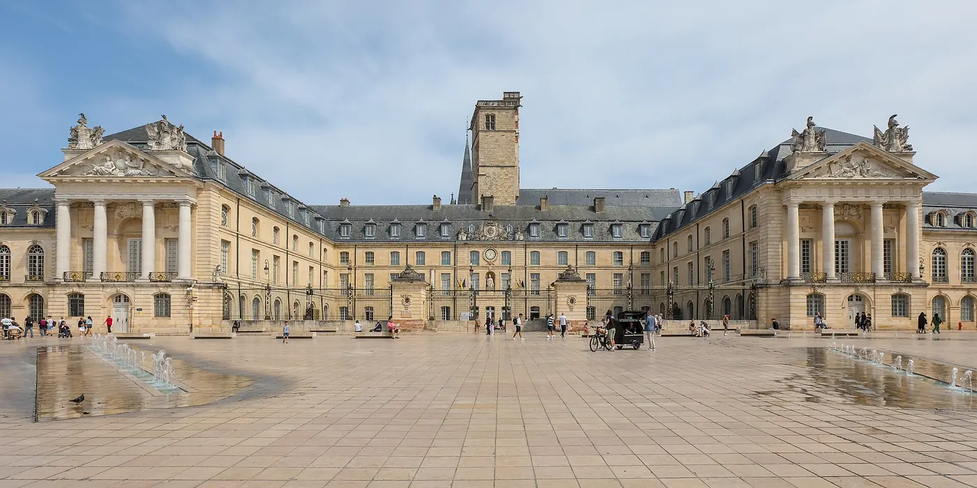 Vue de Dijon pour illustrer un projet de création de site internet local